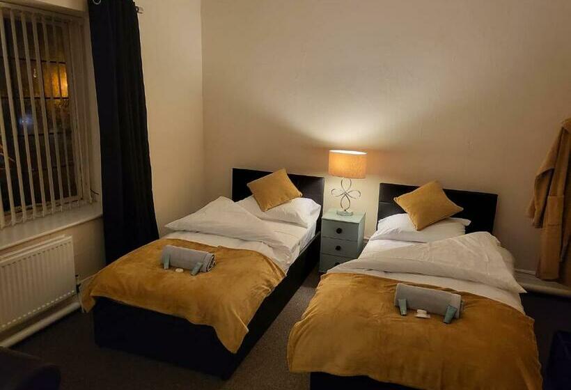 ベッドアンドブレックファースト Jubilee Pub