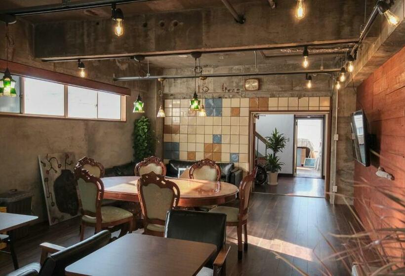 Hostel Oe