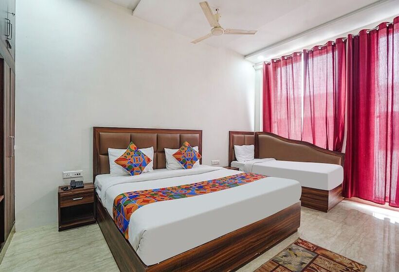 Fabhotel Golden Grand