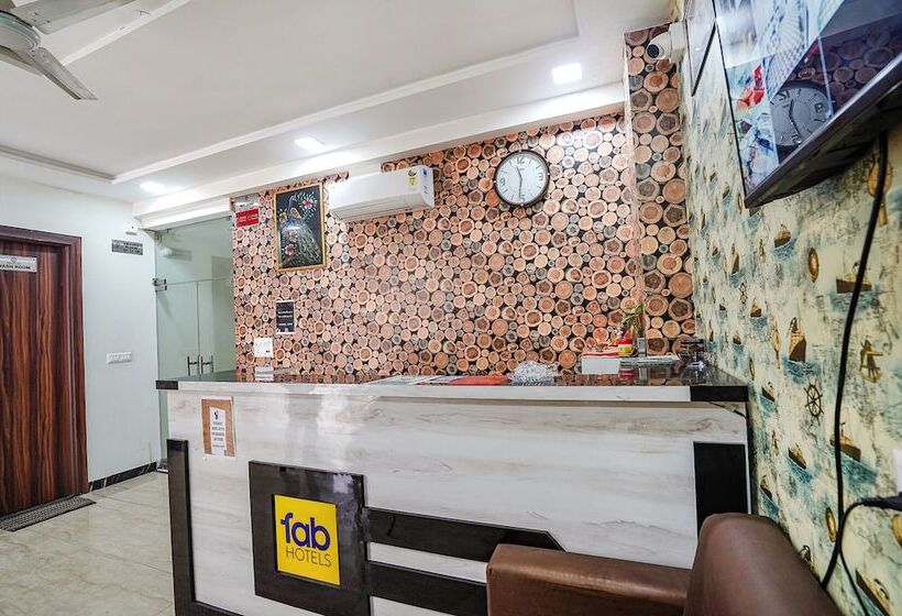 Fabhotel Golden Grand