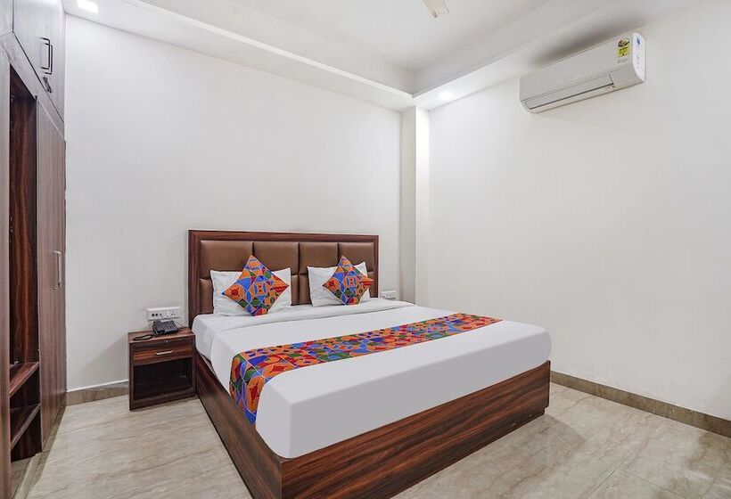 Fabhotel Golden Grand