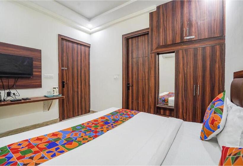 Fabhotel Golden Grand