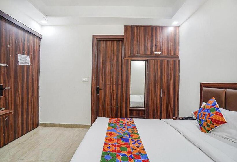 Fabhotel Golden Grand