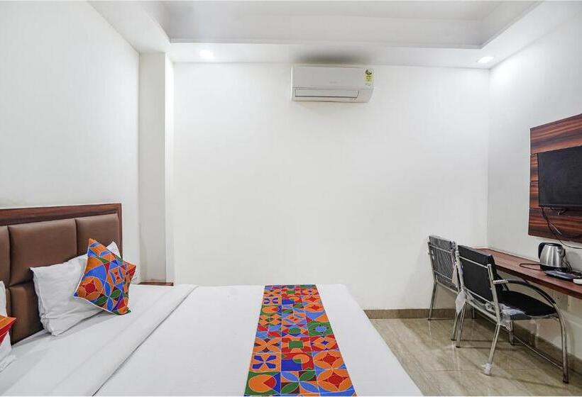 Fabhotel Golden Grand