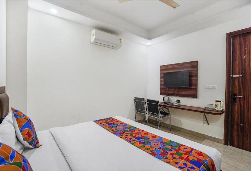 Fabhotel Golden Grand