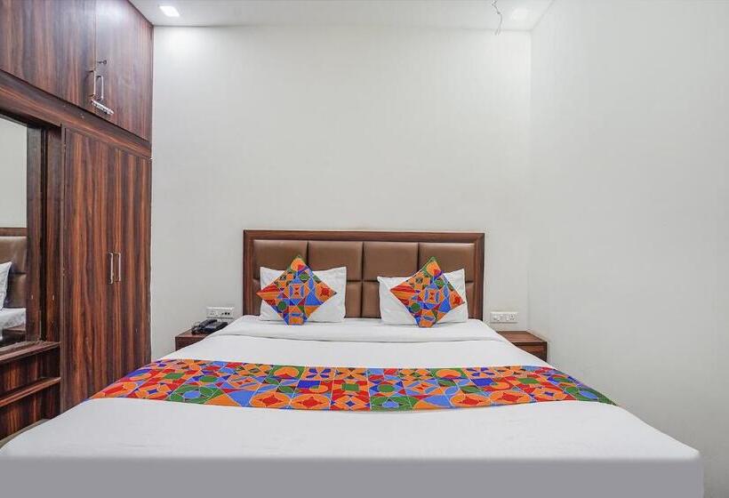 Fabhotel Golden Grand