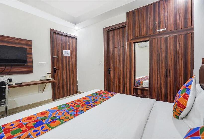 Fabhotel Golden Grand