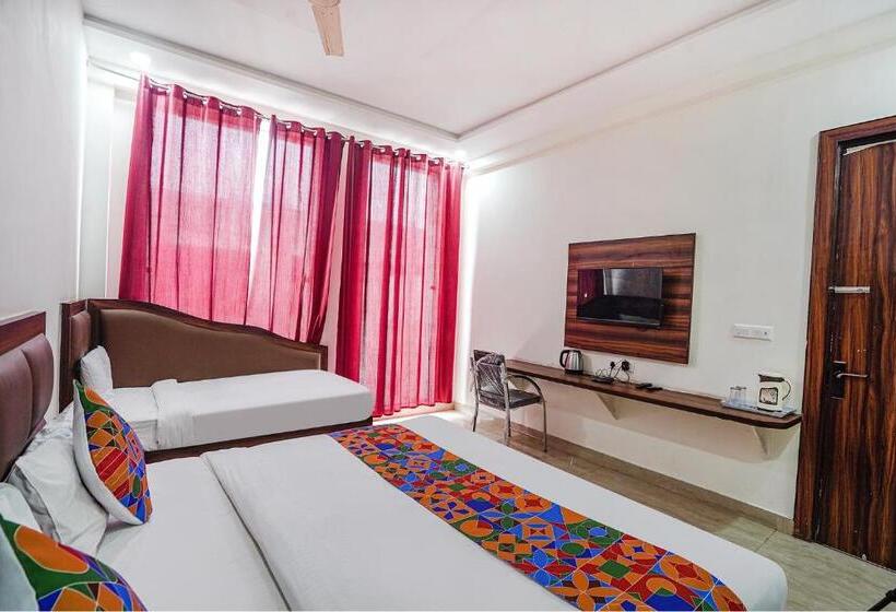 Fabhotel Golden Grand