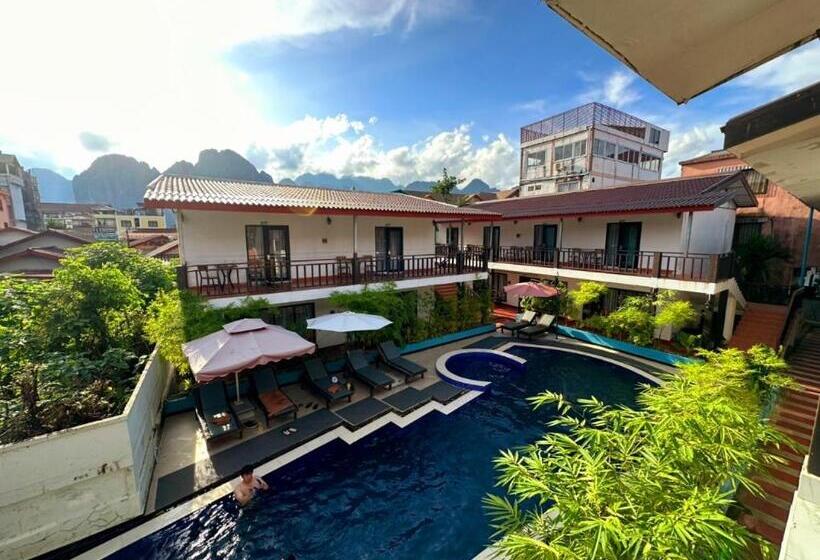 호텔 Confetti Garden Resort