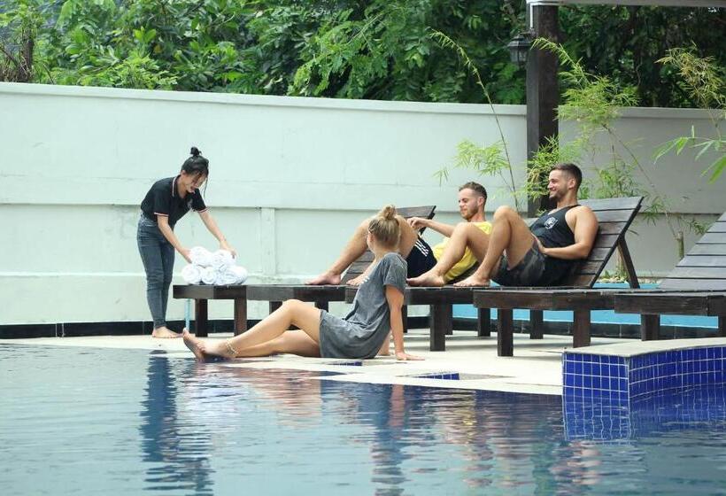 호텔 Confetti Garden Resort