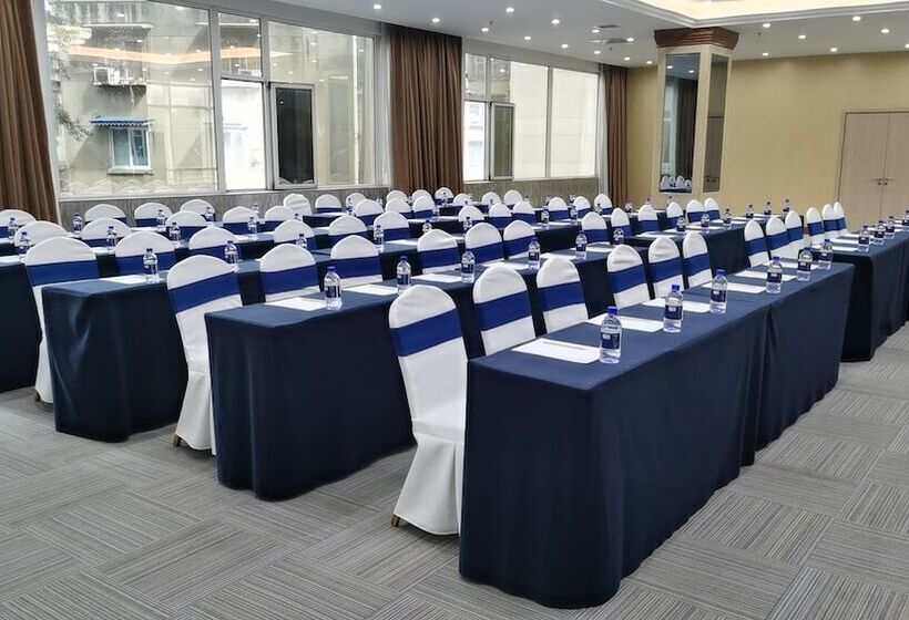 Holiday Inn Express Chengdu Tianfu Square, An Ihg Hotel   Chunxi Road And Taikoo Li