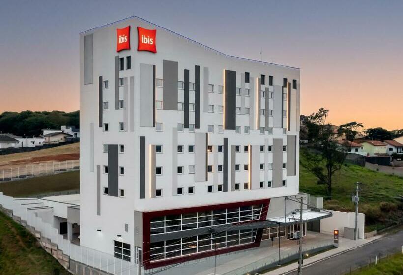 Отель Ibis Aruja