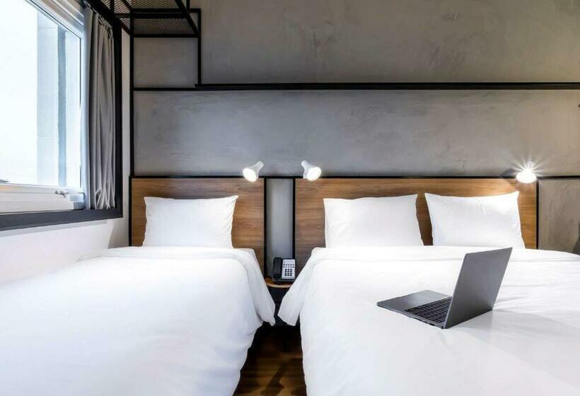 Отель Ibis Aruja