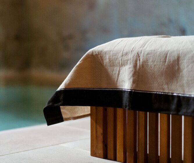 Отель Le Carasse Boutique