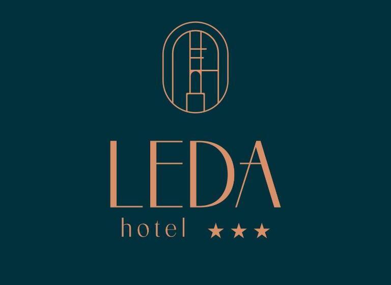 בית מלון כפרי Leda