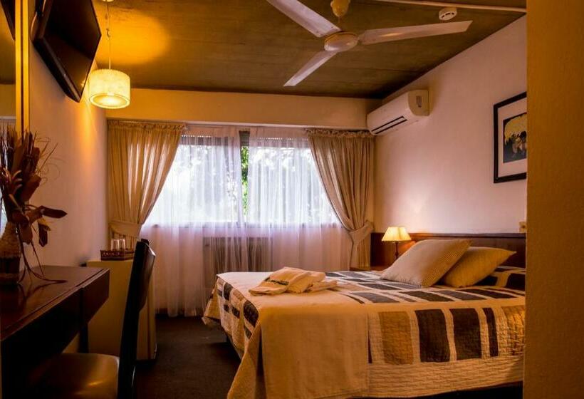 فندق Los Pinos Punta