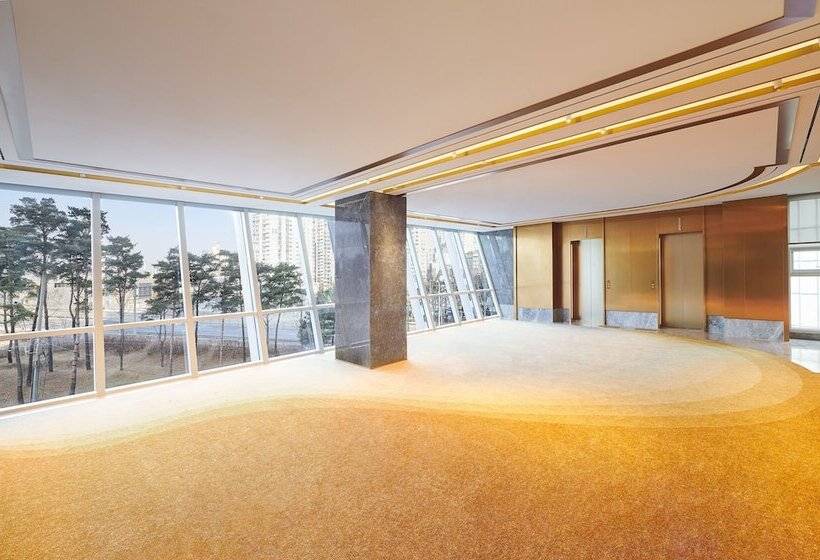 Отель Naru Seoul Mgallery Ambassador