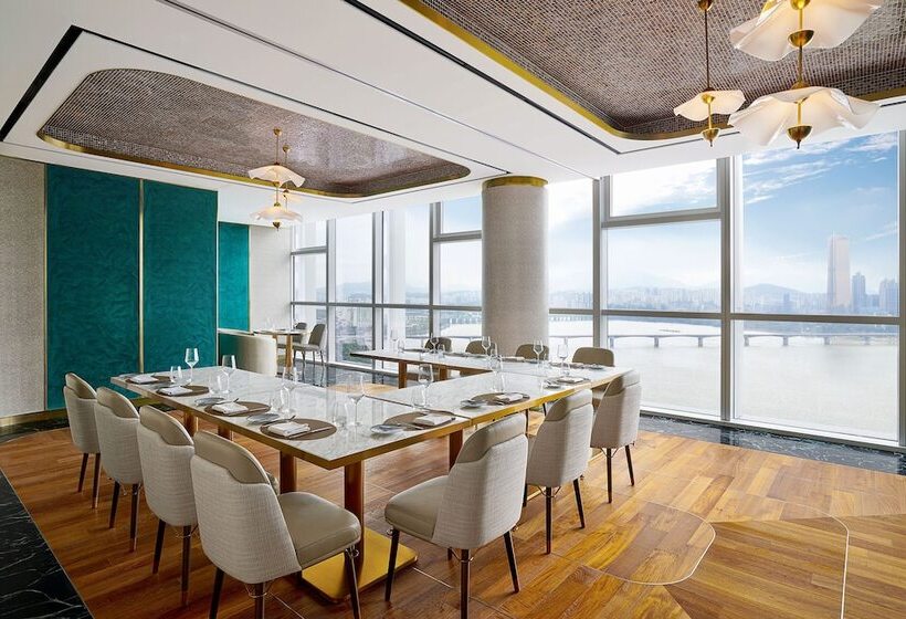 Отель Naru Seoul Mgallery Ambassador