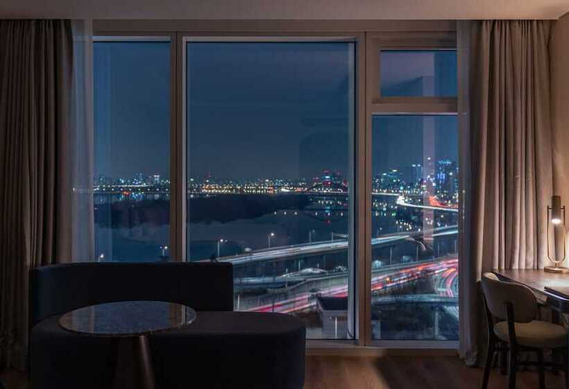 Отель Naru Seoul Mgallery Ambassador