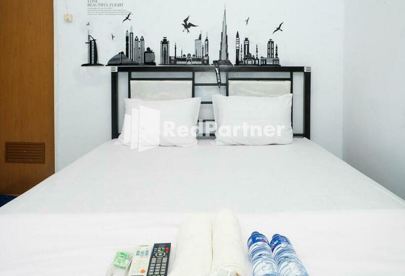 בית מלון כפרי Ninja Room Pasteur Mitra Reddoorz