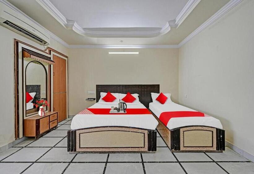 בית מלון כפרי O Raj Inn