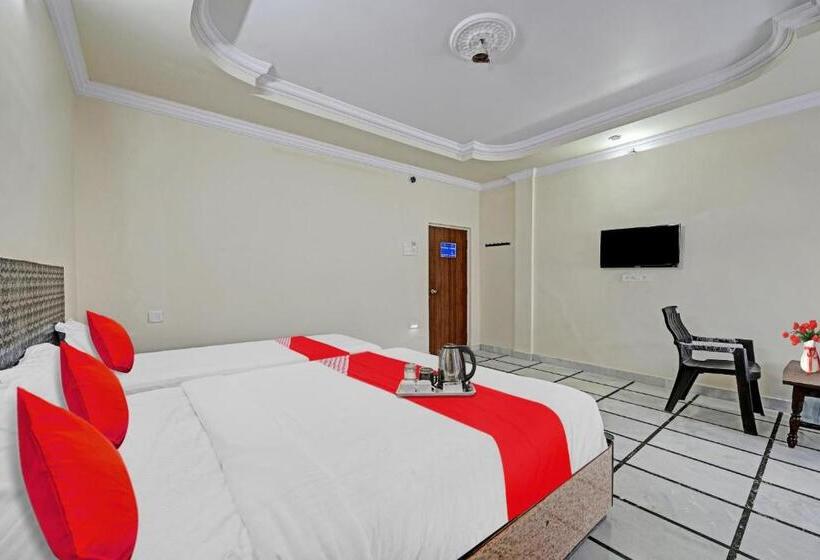 בית מלון כפרי O Raj Inn