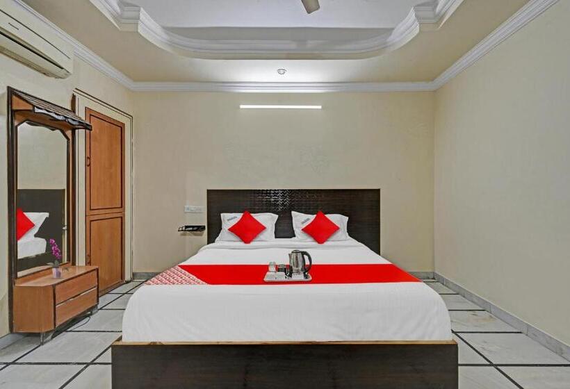 בית מלון כפרי O Raj Inn