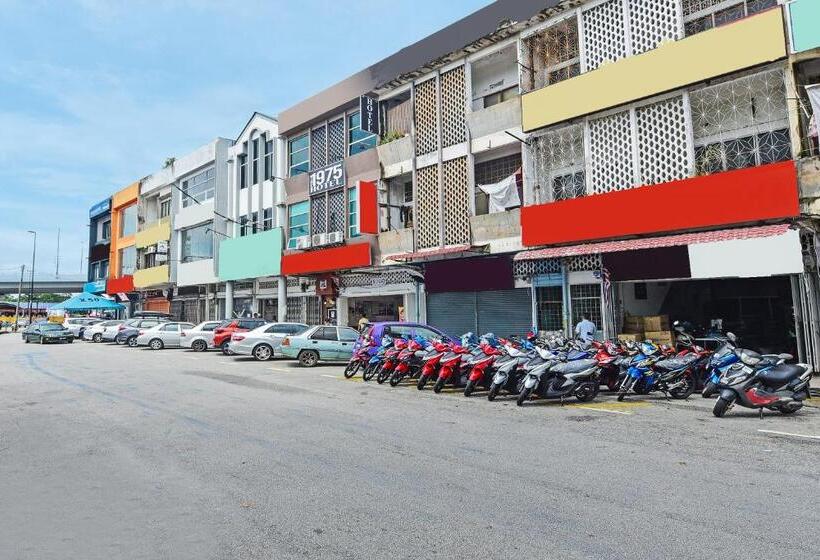 فندق Oyo 90662 The 1975