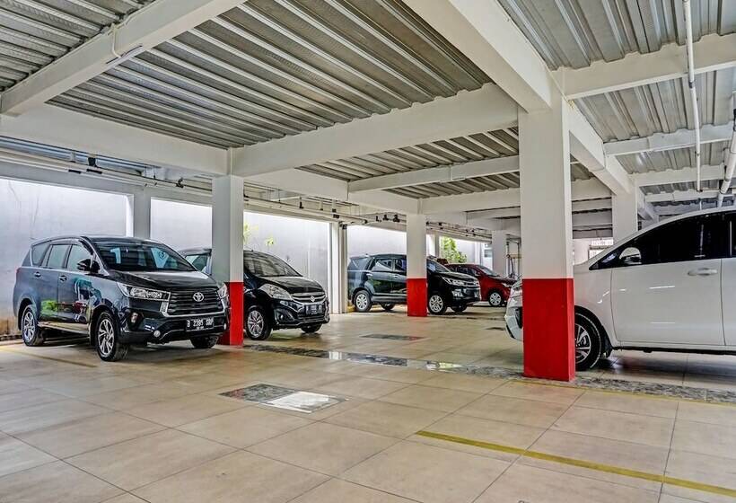 فندق Oyo 91812 Nh Kost Syariah