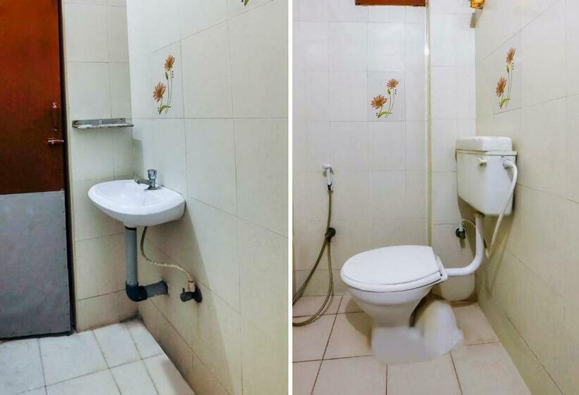 هتل Spot On Grand Residency Near Marina Beach