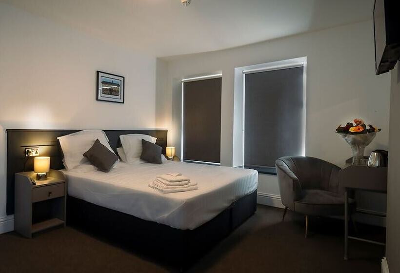 هتل The Friendship