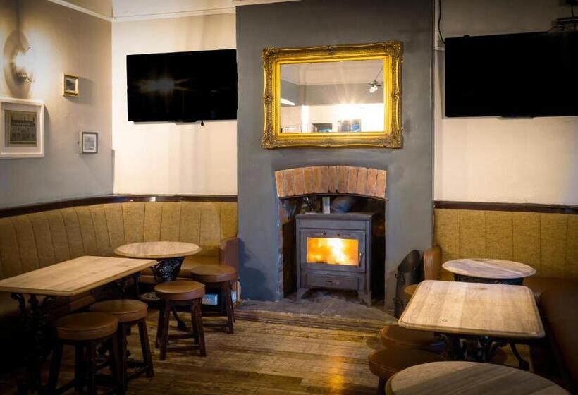 هتل The Friendship