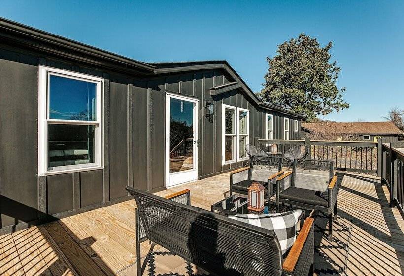 モーテル Basecamp151