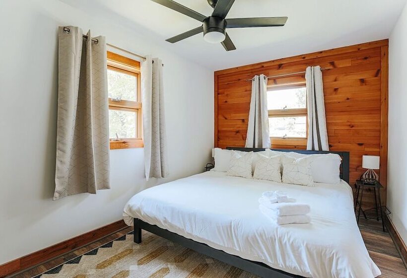 モーテル Basecamp151