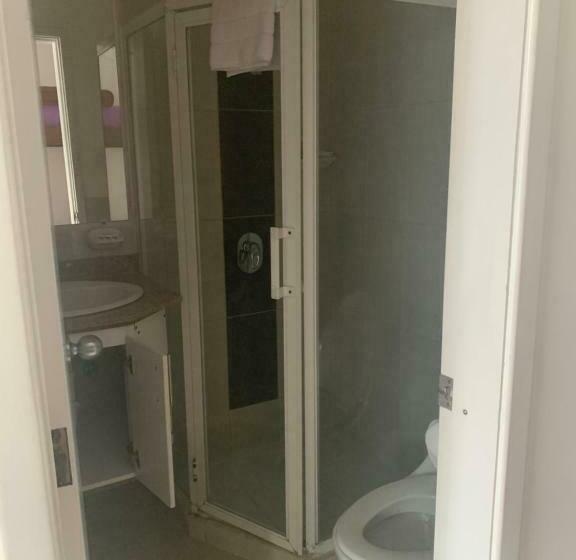 Пансион Oceanside Suites