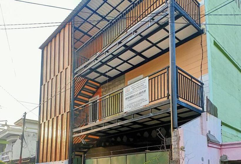 פנסיון Twospaces Living At Graha Asri Syariah