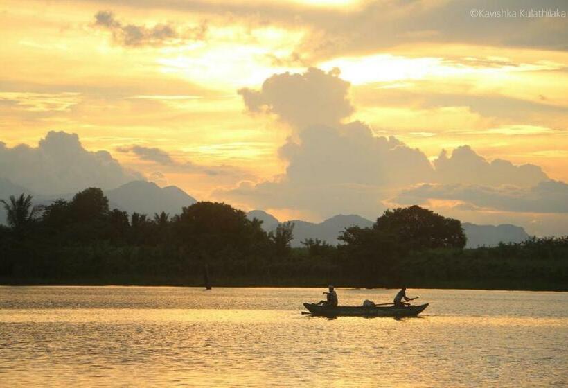 פנסיון Mahaweli Holiday Resort   Udawalwa