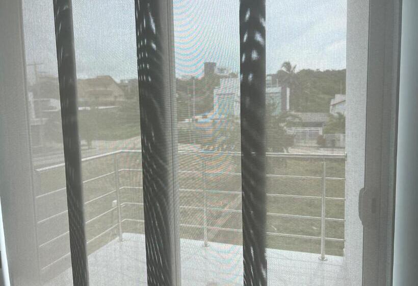 פנסיון Mansion Aura Del Mar