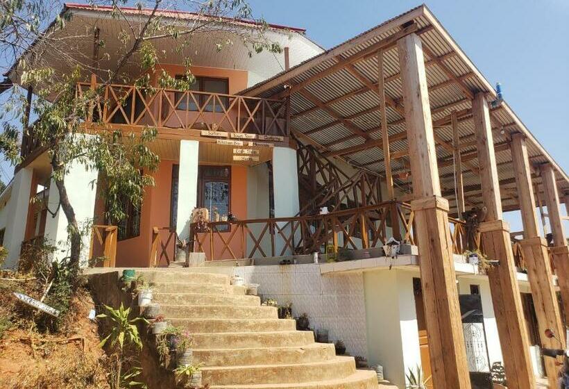 فندق صغير Emmy S Hide Away