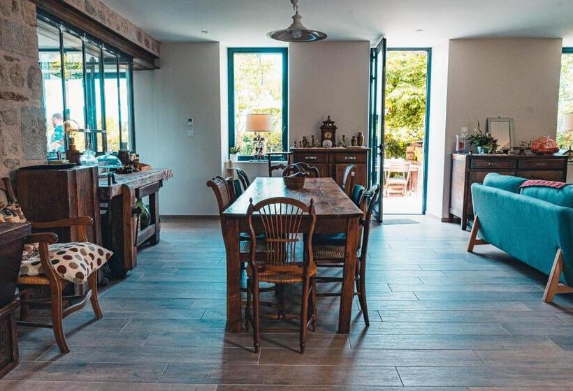 مبيت وإفطار Les Jardins De Nanine