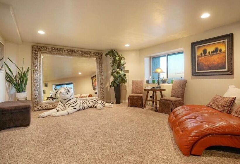 مبيت وإفطار Summit Villa Bnb