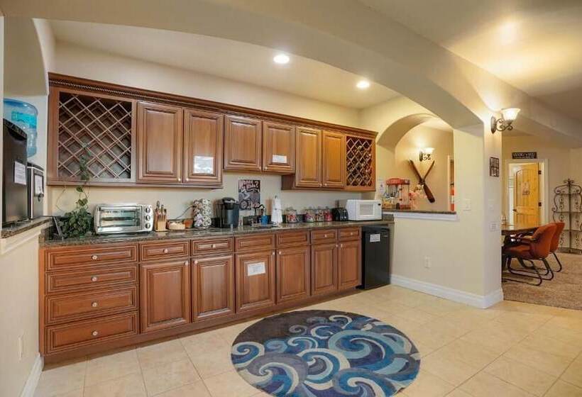 مبيت وإفطار Summit Villa Bnb