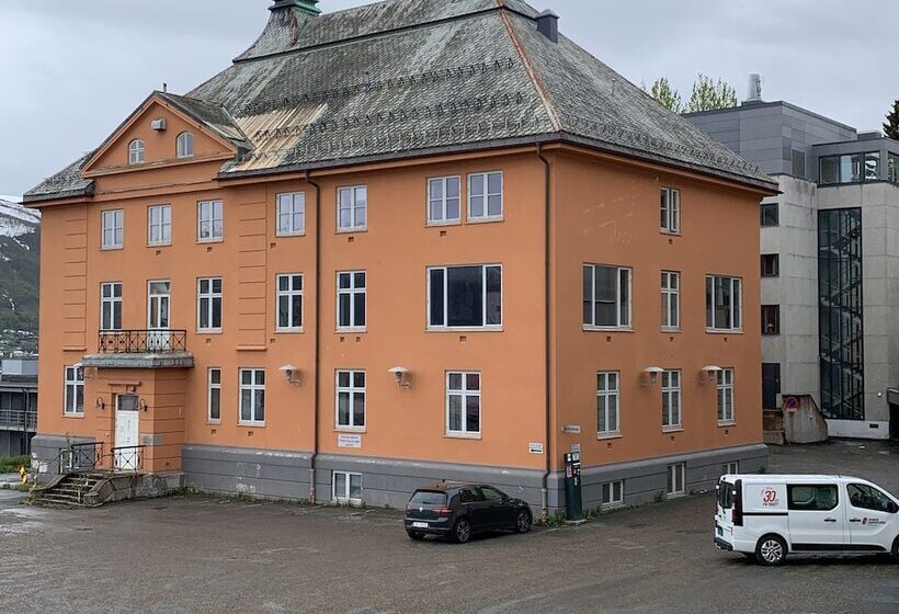 Enter St Elisabeth Suites & Spa