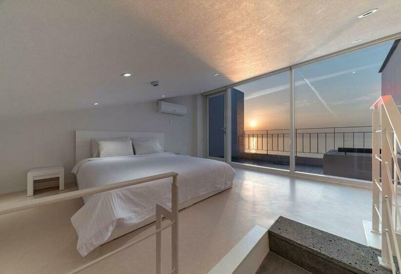 호텔 Pohang Daytona Pool Villa