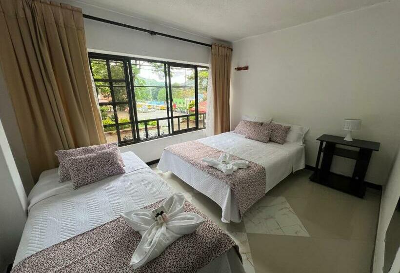 בית מלון כפרי Los Almendros