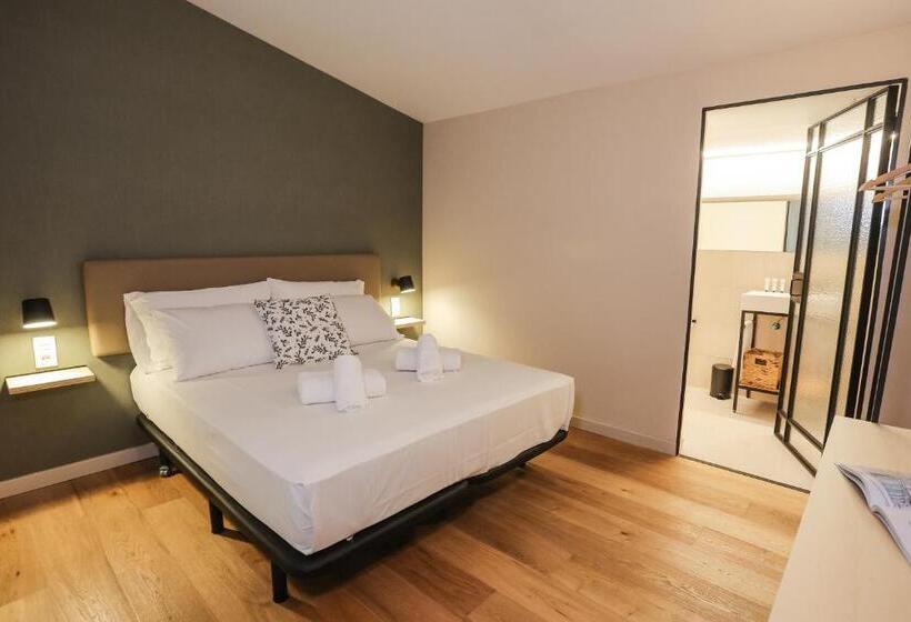 فندق Mythic Valencia