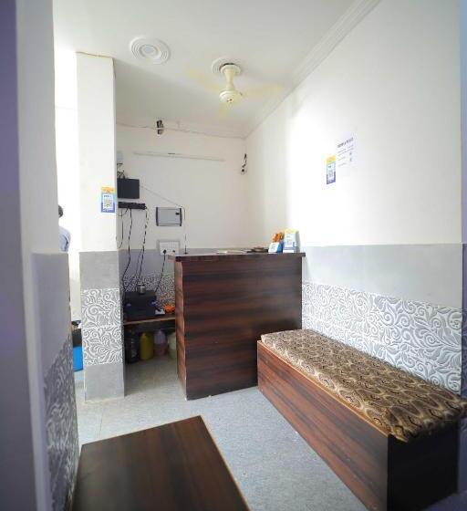 ホテル Oyo 91124 A S Palece