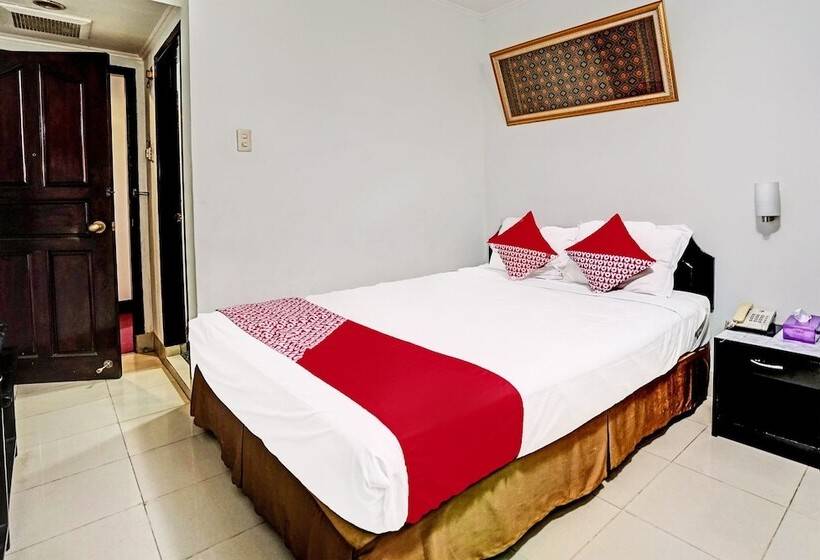 Отель Oyo 91805 Wisma Bari