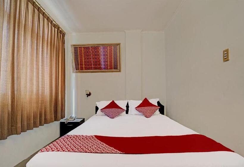 Отель Oyo 91805 Wisma Bari