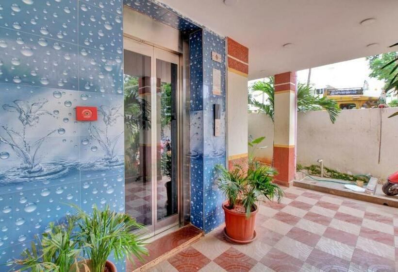 בית מלון כפרי Oyo 92836  Amaravati Grand